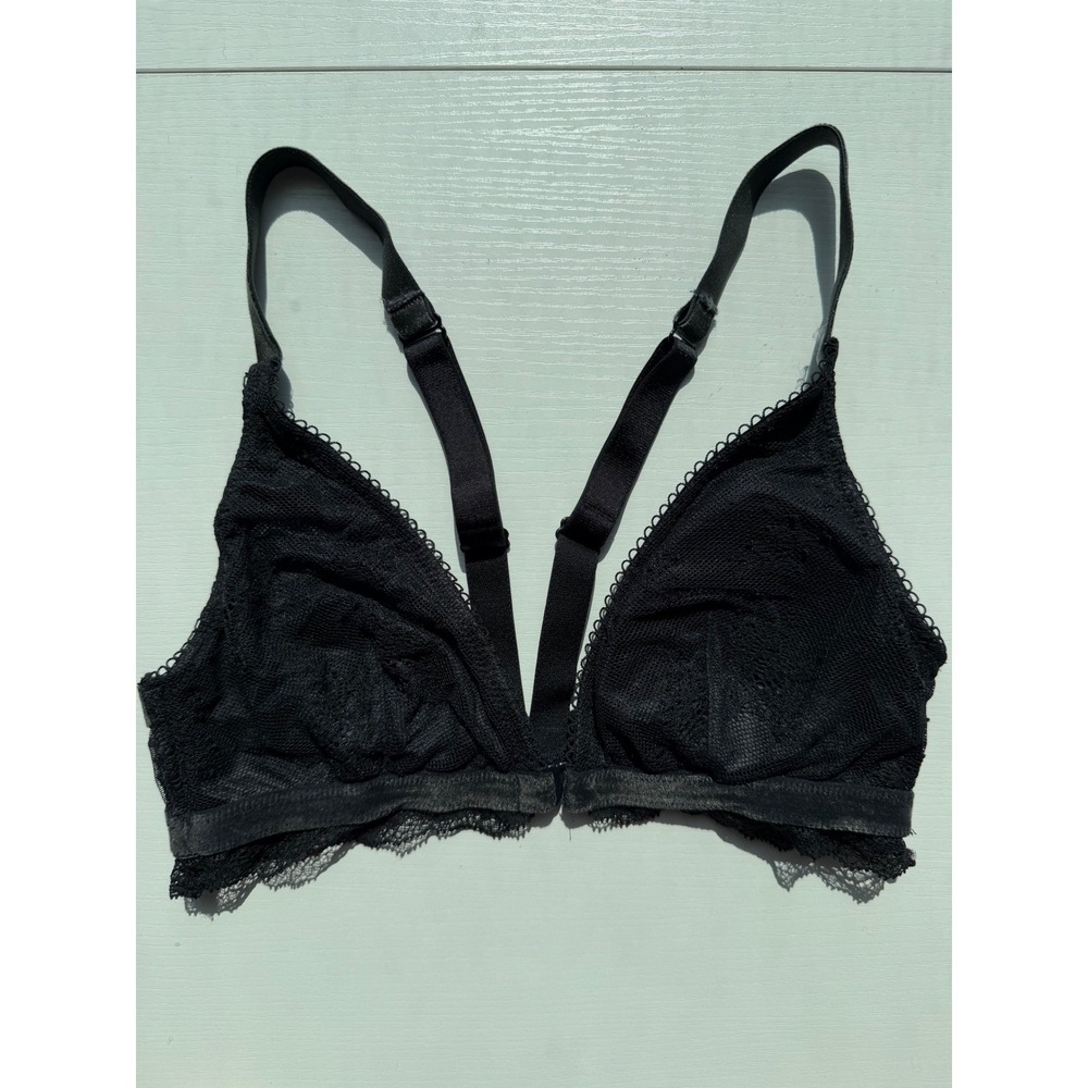 Victoria's Secret Black Lace Triangle Bralette Front Clasp Racerback Size S/P